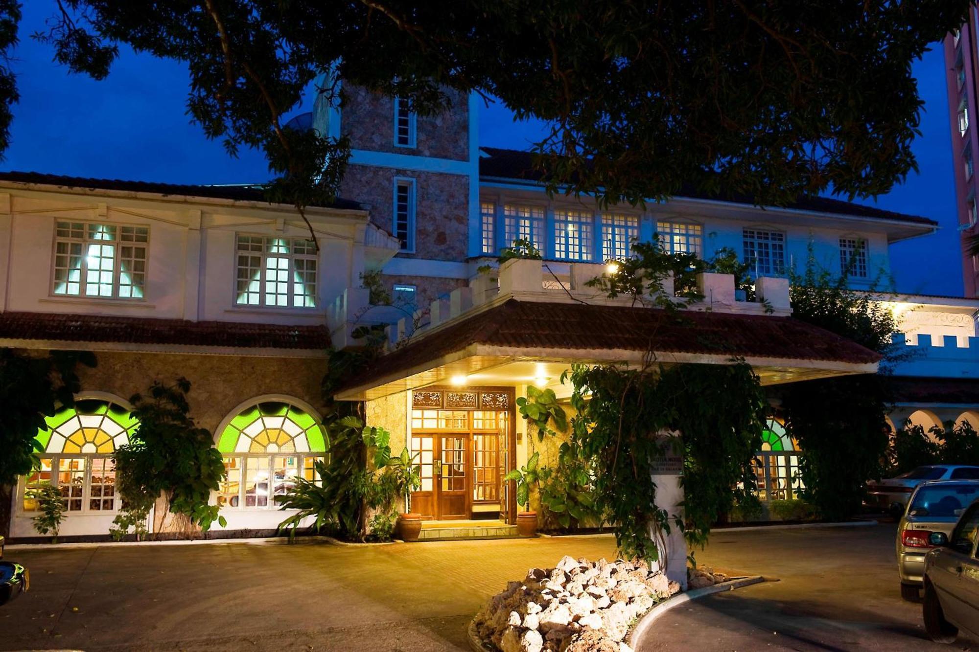Protea Hotel By Marriott Dar Es Salaam Courtyard Dar es Salaam Exterior foto