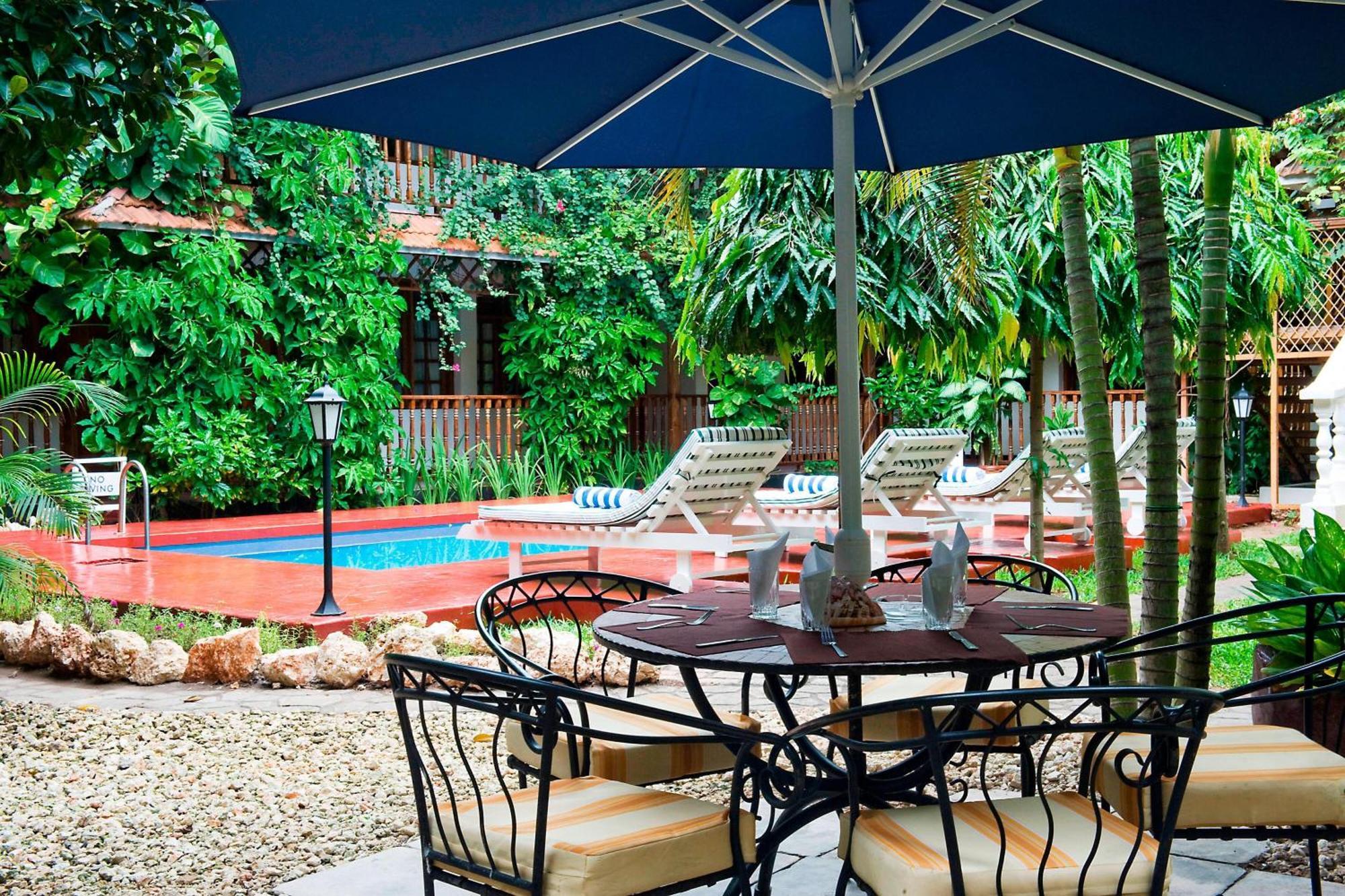 Protea Hotel By Marriott Dar Es Salaam Courtyard Dar es Salaam Exterior foto