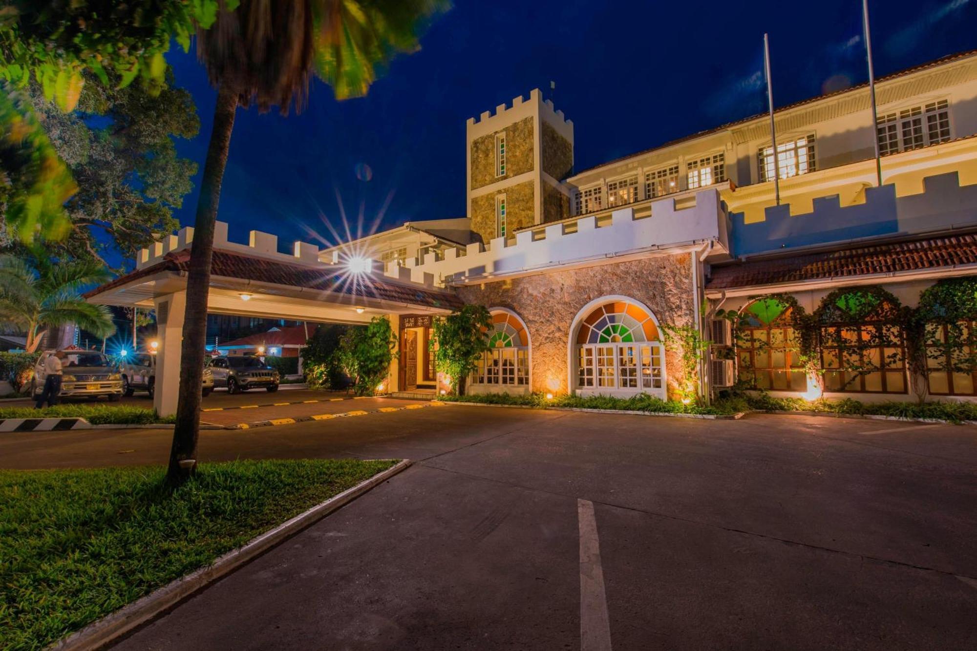 Protea Hotel By Marriott Dar Es Salaam Courtyard Dar es Salaam Exterior foto